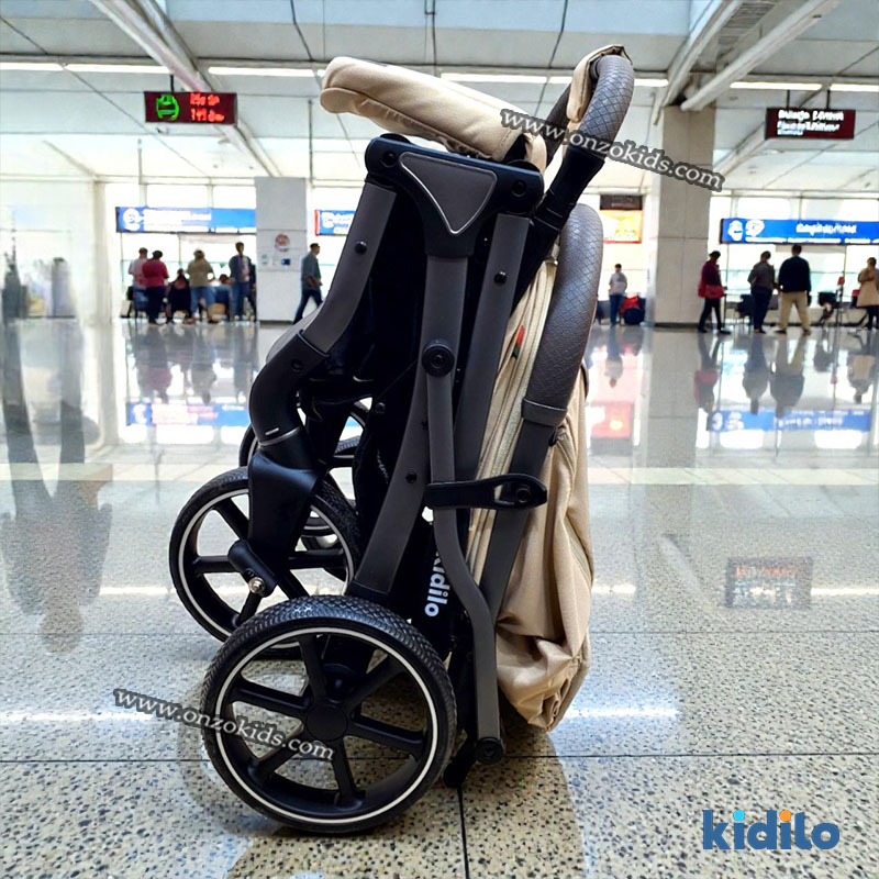 Poussette compacte valise avec Cache Pied de luxe – Kidilo – Image 6